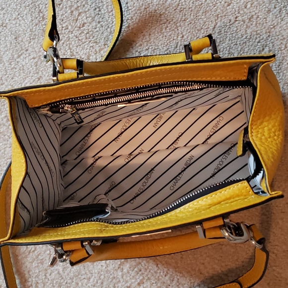 Handbag - Picture 3 of 6